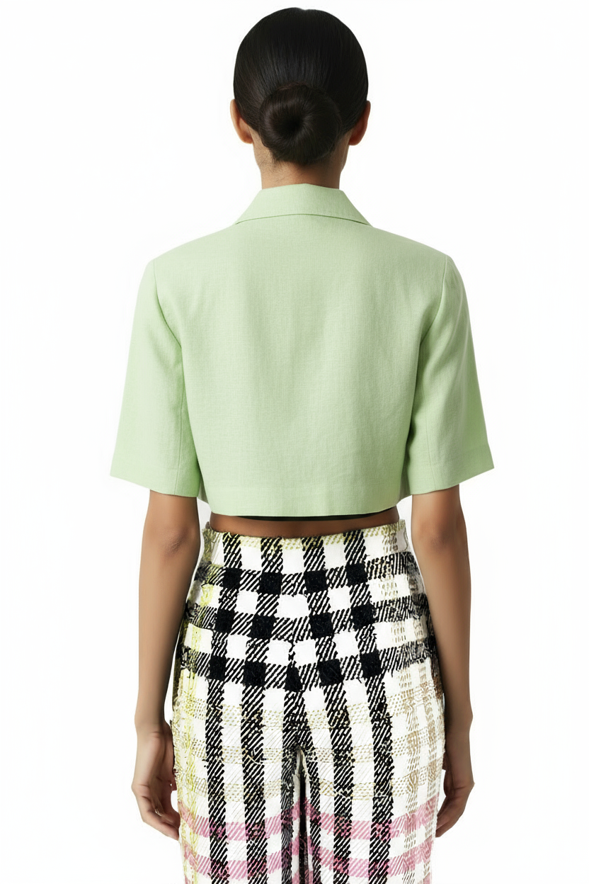 Chanel : Un pantalon en laine avec des vêtements 100% personnalisés