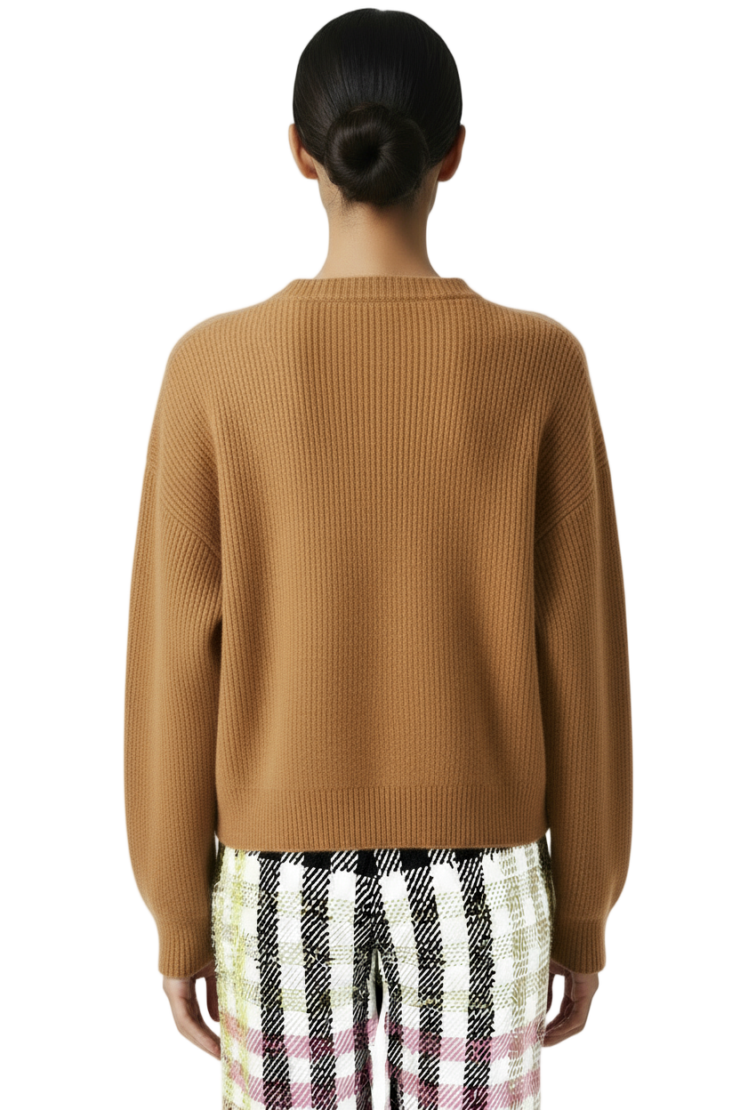 Chanel : Un pantalon en laine avec des vêtements 100% personnalisés